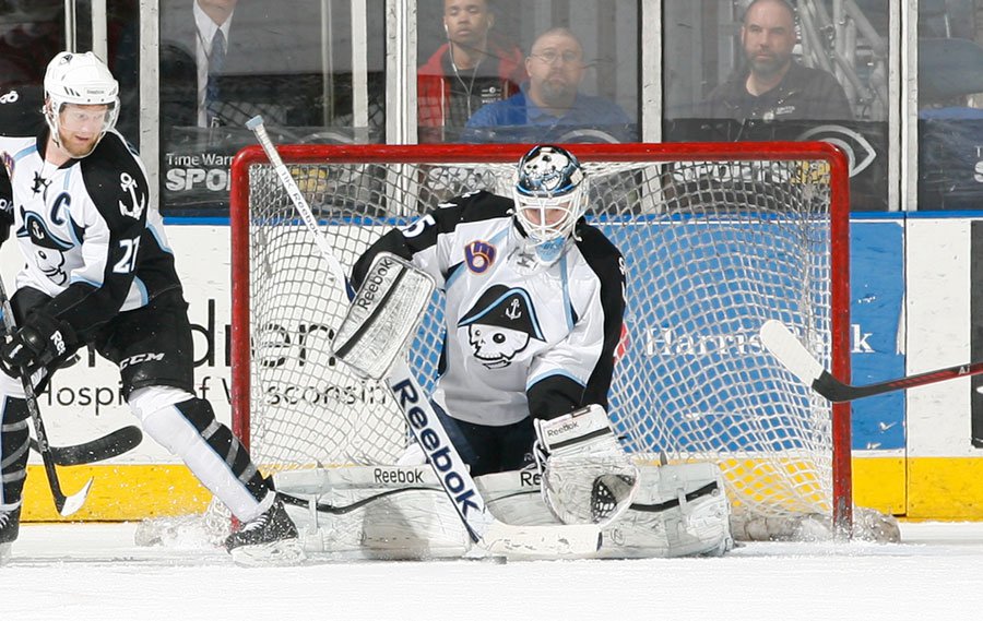 Milwaukee Admirals –