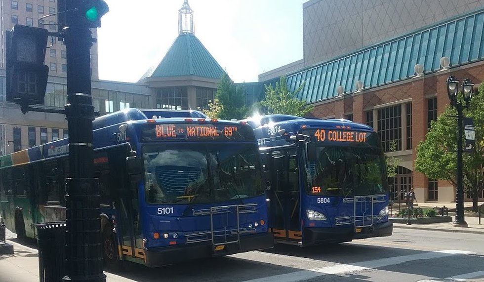 2_MCTS_buses.jpg