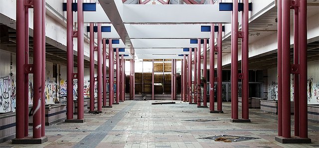 A Look Inside The Ruins Of Northridge Mall Shepherd Express