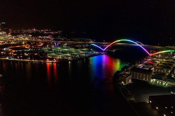 Hoan Bridge by Brian Slawson.jpg