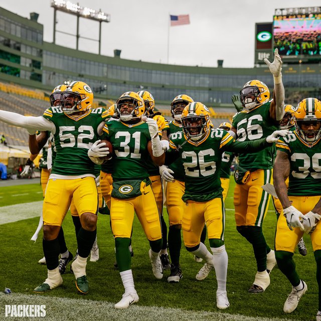 Download Green Bay Packers Team Lineup Wallpaper