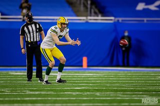 Packer Offense Rolls Behind Aaron Jones - Shepherd Express