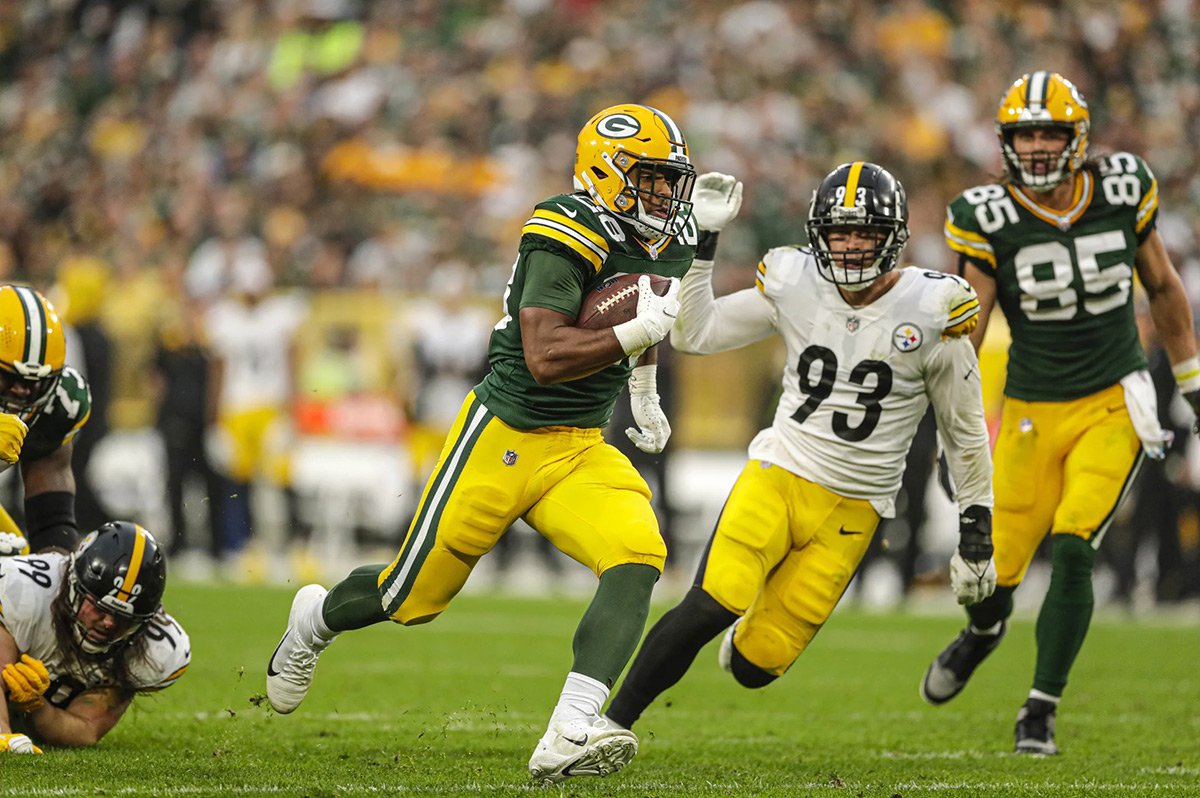 Packers Start Strong, Easily Defeat Bears - Shepherd Express