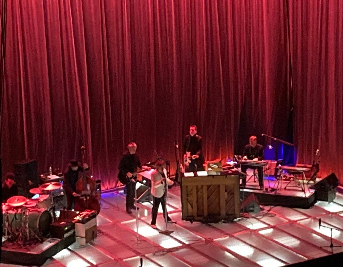 Bob Dylan Kicks Off Tour at Riverside Theater - Shepherd Express