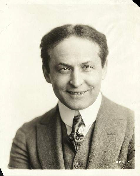 Milwaukee: The Tipping Point in Harry Houdini’s Life - Shepherd Express