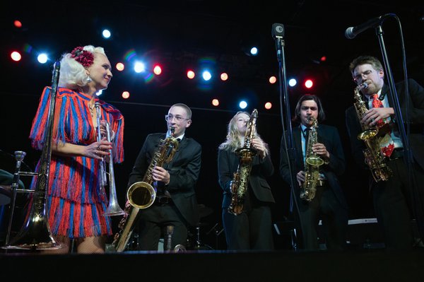 Gunhild Carling and her Big Band