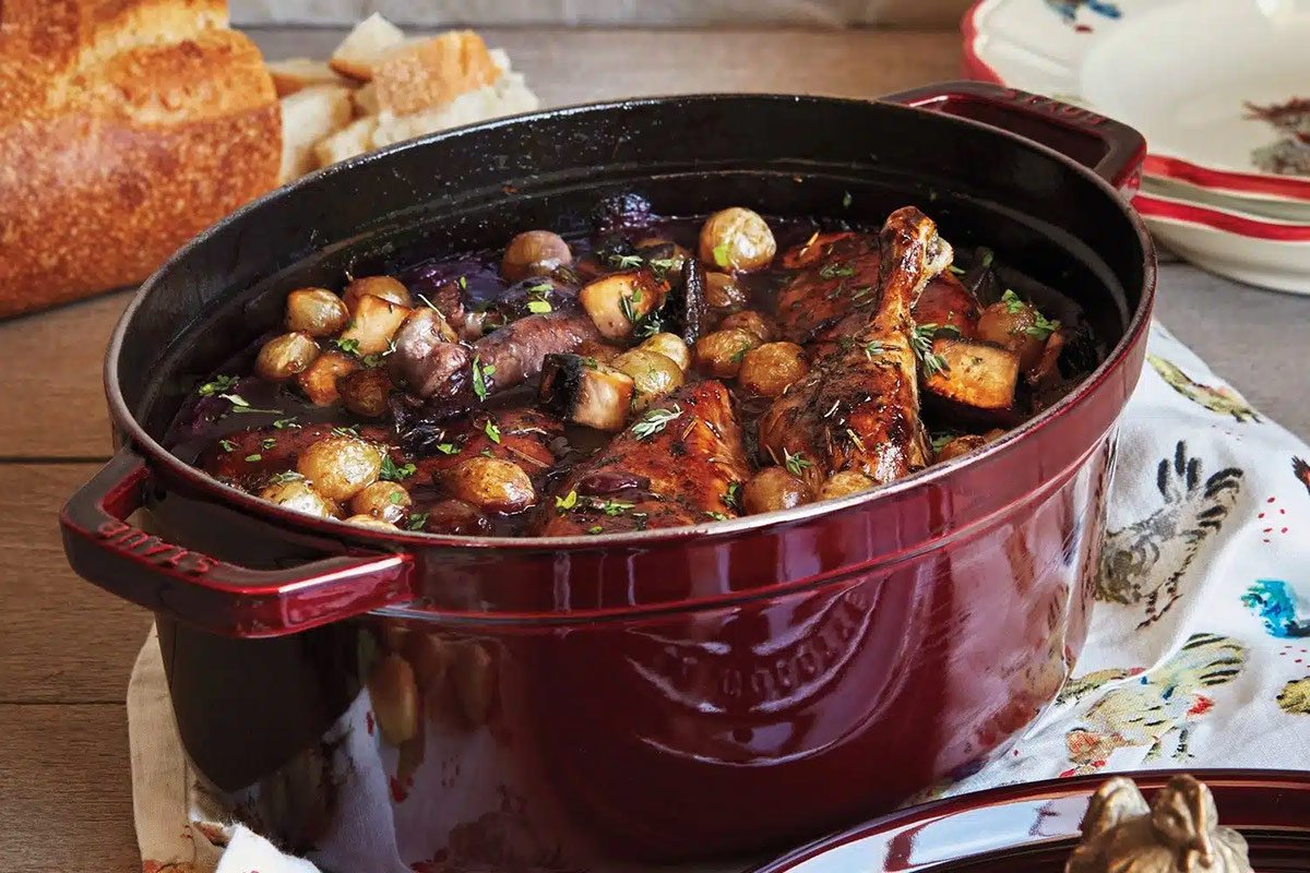 https://shepherdexpress.com/downloads/60871/download/Sur-la-Table-dutch-oven-Coq-Au-Vin.jpg?cb=7682f0abd0b56d246d6be0faa990f317&w=1200