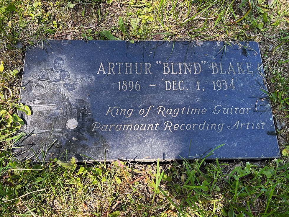Arthur "Blind" Blake gravestone