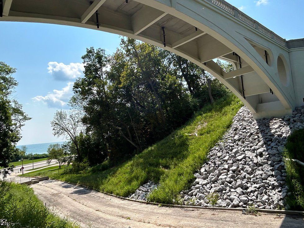 Lake Park Bridge on Ravine Road