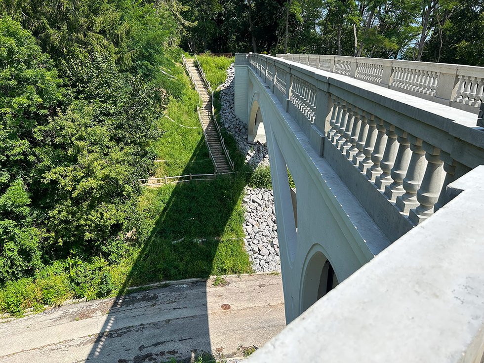 Lake Park Bridge over Ravine Road