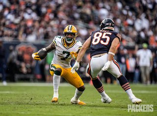 Defensive tackle Danny Noonan of the Green Bay Packers heads to