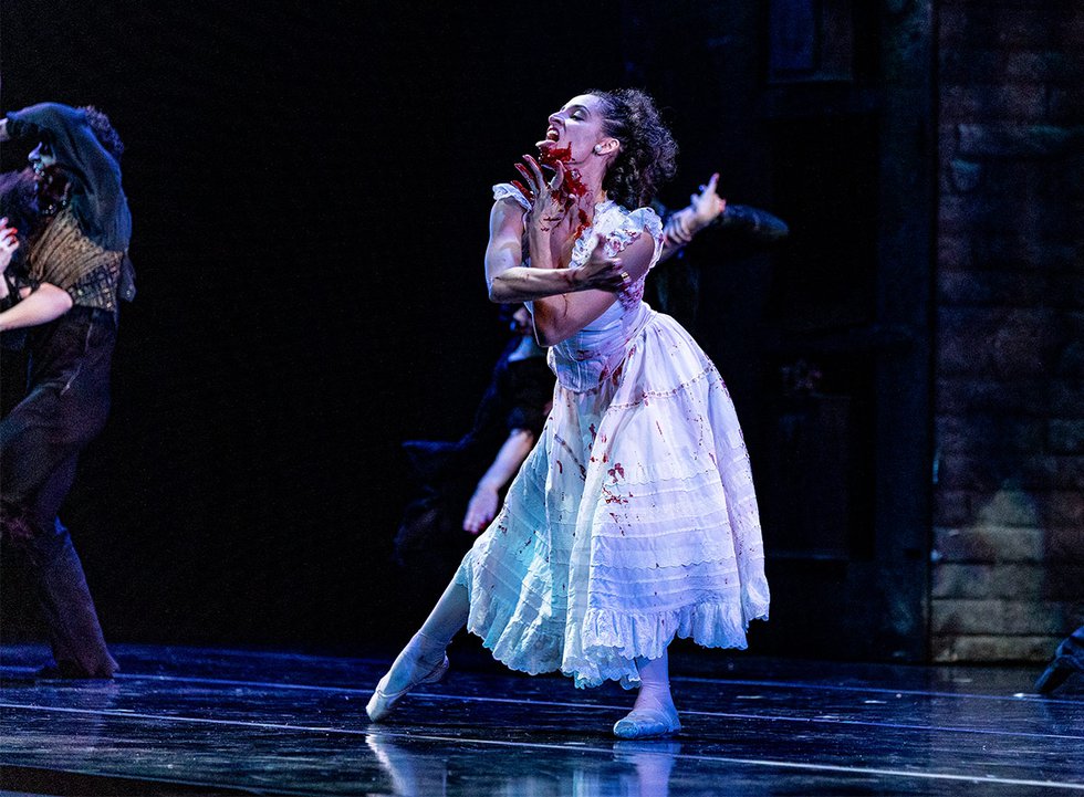 Marize Fumero in Milwaukee Ballet's ‘Dracula’