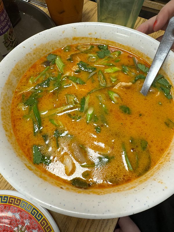 Vientiane tom yum kao gai soup