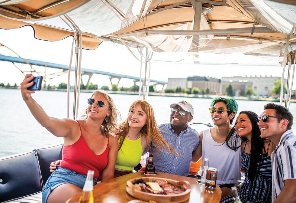 Boat cruise on the Milwaukee River