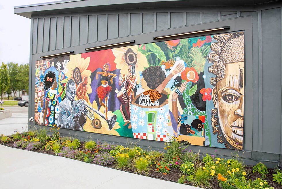 Homage to Bronzeville, A Legacy in Paint mural