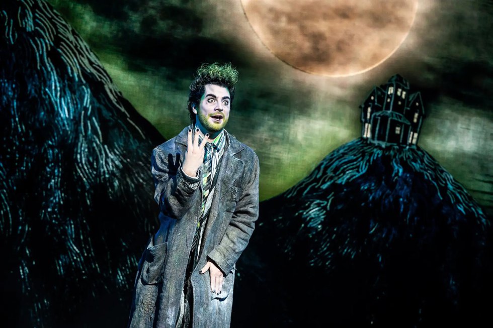 Justin Collette in ‘Beetlejuice, The Musical’