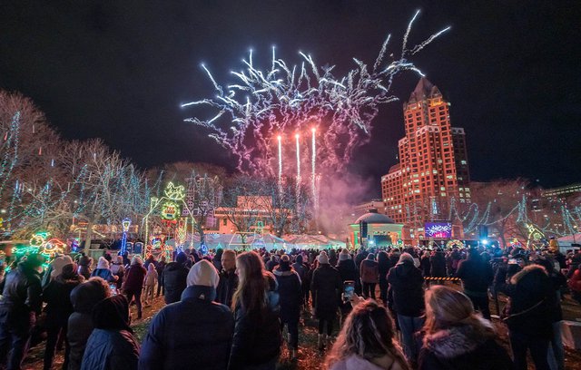 Milwaukee Holiday Lights Kickoff in 2022