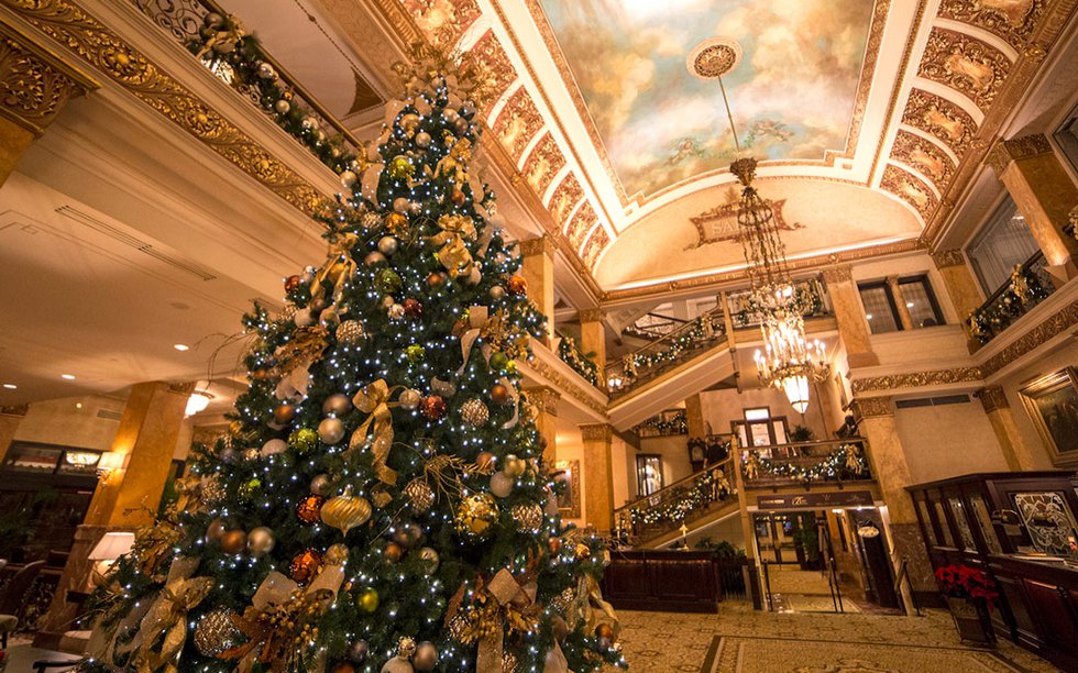 Pfister Hotel Christmas Tree